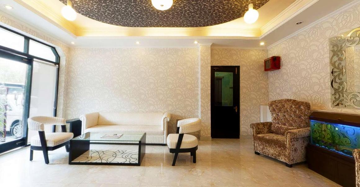 Hotel Pitrashish Grand And Premium Delhi  Exterior foto